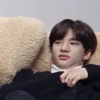 😒 65d41532 Person, Koreanisch, Asiatisch, Ausruhen telegram sticker