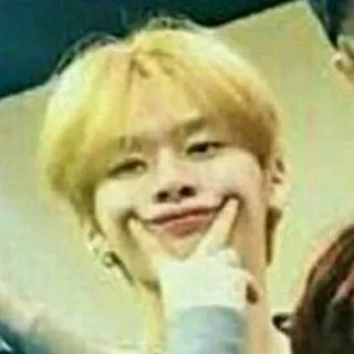 😐 e28effcb Person, Lächeln, Porträt, Gesichtsausdruck, Süß, Jugend telegram sticker