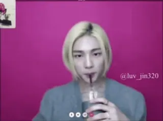 😌 1ed36119 luv_jin320 肖像, 人, 饮用, 金发 telegram sticker