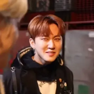 🤨 17bfeec3 telegram sticker