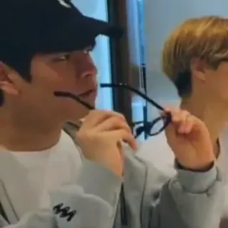 🧐 6d9e5e3f telegram sticker