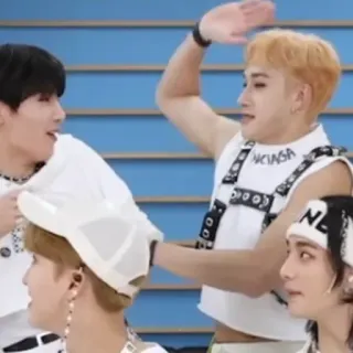 🤜 eaf0cd79 telegram sticker