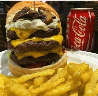 😋 f7346cd9 เบอร์เกอร์, เฟรนช์ฟราย, โค้ก, อาหาร, อาหารกลางวัน, อาหารเย็น, อาหารจานด่วน telegram sticker