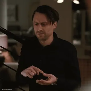 🖕 cdb950ce Succession roman roy, succession, hbo, serie tv, uomo telegram sticker