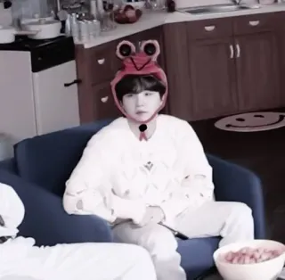 🧁 c8c9e561 telegram sticker