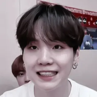 🧁 eb13d0e9 DYNAMITE DYNAMITE บุคคล, ผู้ชาย, ภาพเหมือน, ใบหน้า, เคป็อป, ยิ้ม telegram sticker