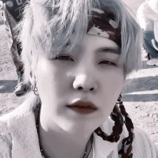 🧁 ff29abf2 Suga K-pop, BTS, นักดนตรี, นักร้อง, ไอดอล, มินยุนกิ telegram sticker