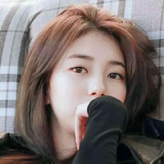 ❄️ dbe53cd8 orang, wanita, potret, wajah, rambut, kecantikan, istirahat telegram sticker