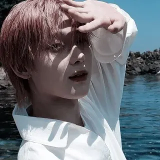 🌸 0cab44cc persona, hombre, camisa, agua, playa, joven whatsapp sticker