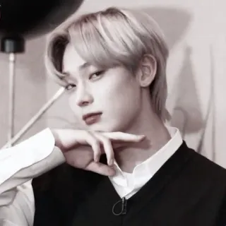 🌸 4c490b60 hombre, masculino, retrato, persona, coreano, ídolo whatsapp sticker