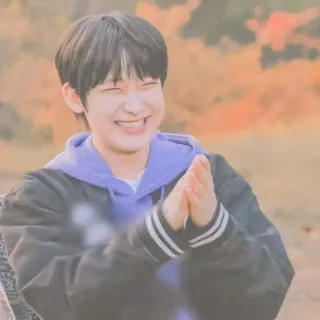 🥟 665465b3 persona, sonrisa, feliz, retrato, hombre telegram sticker