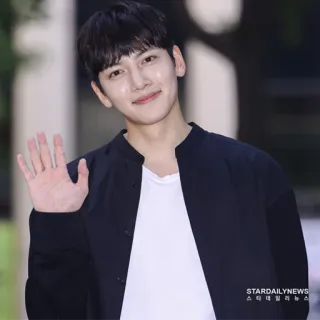 👋 f5c05120 男人, 挥手, 韩国, 演员, 亚洲, 名人 telegram sticker