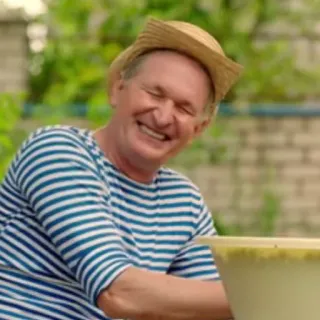 🤣 0de0c053 man, smile, hat, portrait, happy telegram sticker