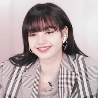 🐙 588c18c3 Lisa lisa, kpop, blackpink, cantante, celebridad, moda, mujer telegram sticker