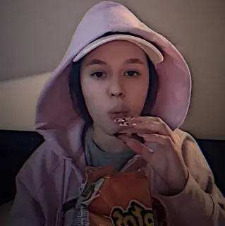 💍 ee612d91 человек, еда, чипсы, перекус, портрет, толстовка telegram sticker