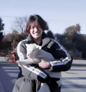 🤍 23d8e553 persona, cordero, animal, invierno, exterior, abrigo telegram sticker