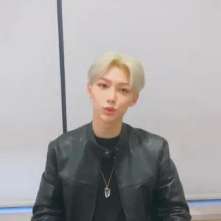 🌚 5d8ab5f0 telegram sticker