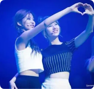 💕 38bd528f vrouw, hart, gelukkig, glimlach, liefde telegram sticker