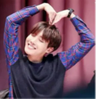 💜 4c375797 j-hope, K-pop, hartgebaar, idool, glimlachend, man, persoon telegram sticker