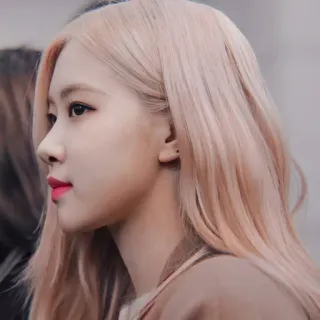 🍐 2d02ffa2 Rosé rosé, blackpink, sängerin, kpop, frau, porträt telegram sticker