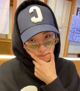 🌟 e8bd2dd9 telegram sticker