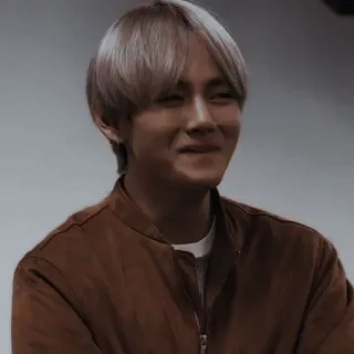 🐻 8323b8cc 肖像, 男人, 人物, 室内 telegram sticker