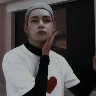 🐻 bd87b5fa Kim Taehyung kpop, bts, taehyung, v, 韩语, 歌手, 心 telegram sticker