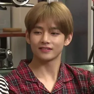 ⚔ 02753b0b V Kpop, ไอดอล, BTS, วี, แทฮยอง telegram sticker