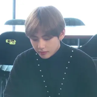 🍃 4d4d65c0 외면 K-pop, Korea, Idola, Pria, Selebriti telegram sticker