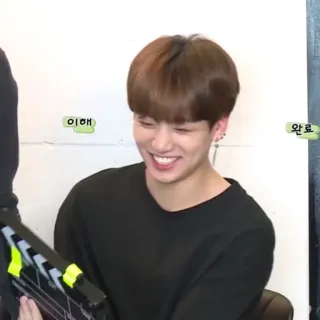 🔚 8e37e483 Jungkook 이해 완료 orang, Korea, K-pop, penyanyi, clapboard, senyum telegram sticker