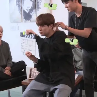 🍃 b5966b40 착
착 pria, Korea, lokasi syuting, clapperboard, BTS telegram sticker