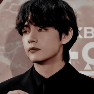 🫐 81def695 V kpop, idol, singer, v, bts, music telegram sticker