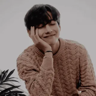 🫐 9821f699 V K-pop, BTS, V, Kim Taehyung, singer, idol, music telegram sticker