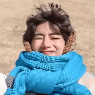 😊 e6f43b93 사람, 머플러, 겨울, 모자, 인물 사진, 야외 telegram sticker