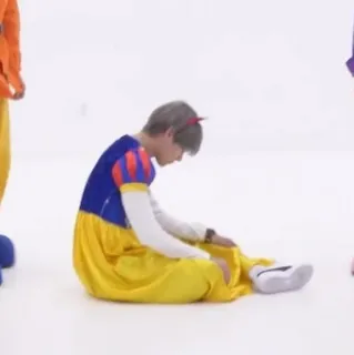 🍎 3bbf9f84 Snow White 백설공주, 코스튬, 드레스, 만화, 디즈니, 동화 whatsapp sticker