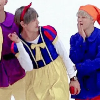 Snow white taetae🍎 @VottomHub telegram stickers