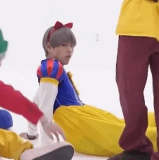 🍎 b87c9737 Snow White 코스튬, 드레스, 백설공주, 디즈니, 코스프레 whatsapp sticker