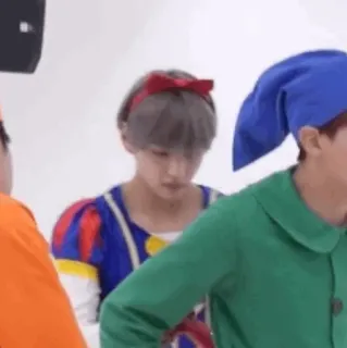 🍎 ec3d3a85 Snow White 백설공주, 디즈니, 만화, 공주, 캐릭터, K팝 whatsapp sticker