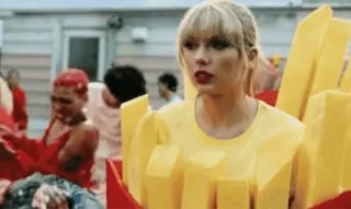 🌈 d34a7885 Taylor Swift Тейлор Свифт, Картофель Фри, Поп-звезда, Певец, Костюм, Желтый, Фастфуд telegram sticker