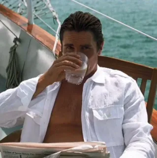 🦇 9bffd38e Patrick Bateman American Psycho uomo, bere, yacht, Christian Bale, film telegram sticker