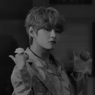 ▪️ 480ad206 V BTS, K-pop, piosenkarz, róża, idol telegram sticker