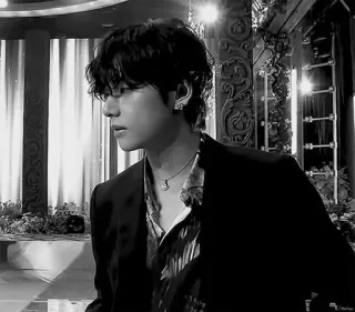 ▪️ 71b1b053 V kpop, bts, piosenkarz, idol, v, kim taehyung telegram sticker