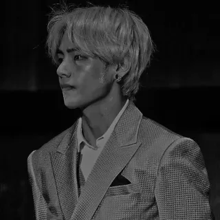 ▪️ e148ed43 mężczyzna, portret, czarno-białe, garnitur, męski telegram sticker