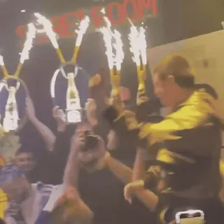 🍾 69c3b9ec SKEE YOOOM telegram sticker