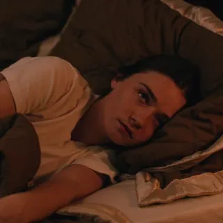 🔪 9a4d6e67 человек, кровать, лежа, портрет, спальня telegram sticker