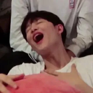 🙄 7aafe049 telegram sticker