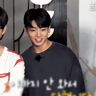 ☁️ 455c72c7 어 하지까지 안 와서 เกาหลี, เคป็อป, คน, ยิ้ม telegram sticker