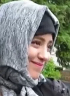 😊 e1a6702b Frau, Kopftuch, Kapuze, Porträt, lächelnd telegram sticker