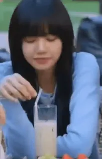 🥤 b9051e0e Lisa Lisa, Blackpink, K-pop, chanteuse, Idole telegram sticker