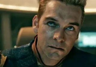 🤨 26d32542 Homelander The Boys ホームランダー, ザ・ボーイズ, スーパーヒーロー, ヴィラン, テレビ, キャラクター telegram sticker